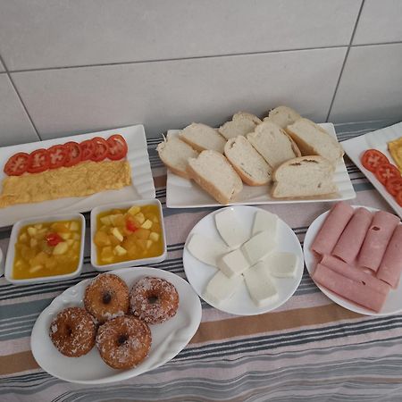 T2 Da Marilia Fonte Frances Apartment Mindelo Ngoại thất bức ảnh
