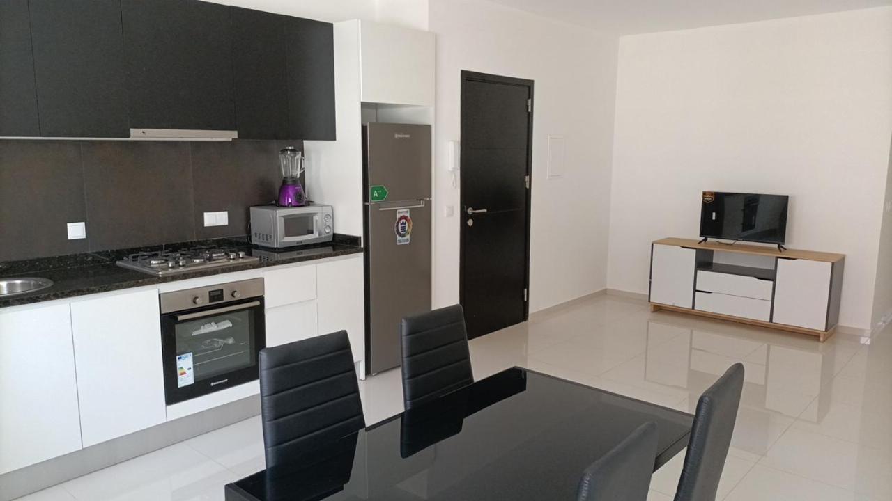 T2 Da Marilia Fonte Frances Apartment Mindelo Ngoại thất bức ảnh